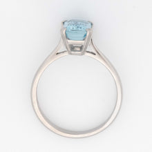 Vintage 18ct White Gold Aquamarine Ring - Friar House
