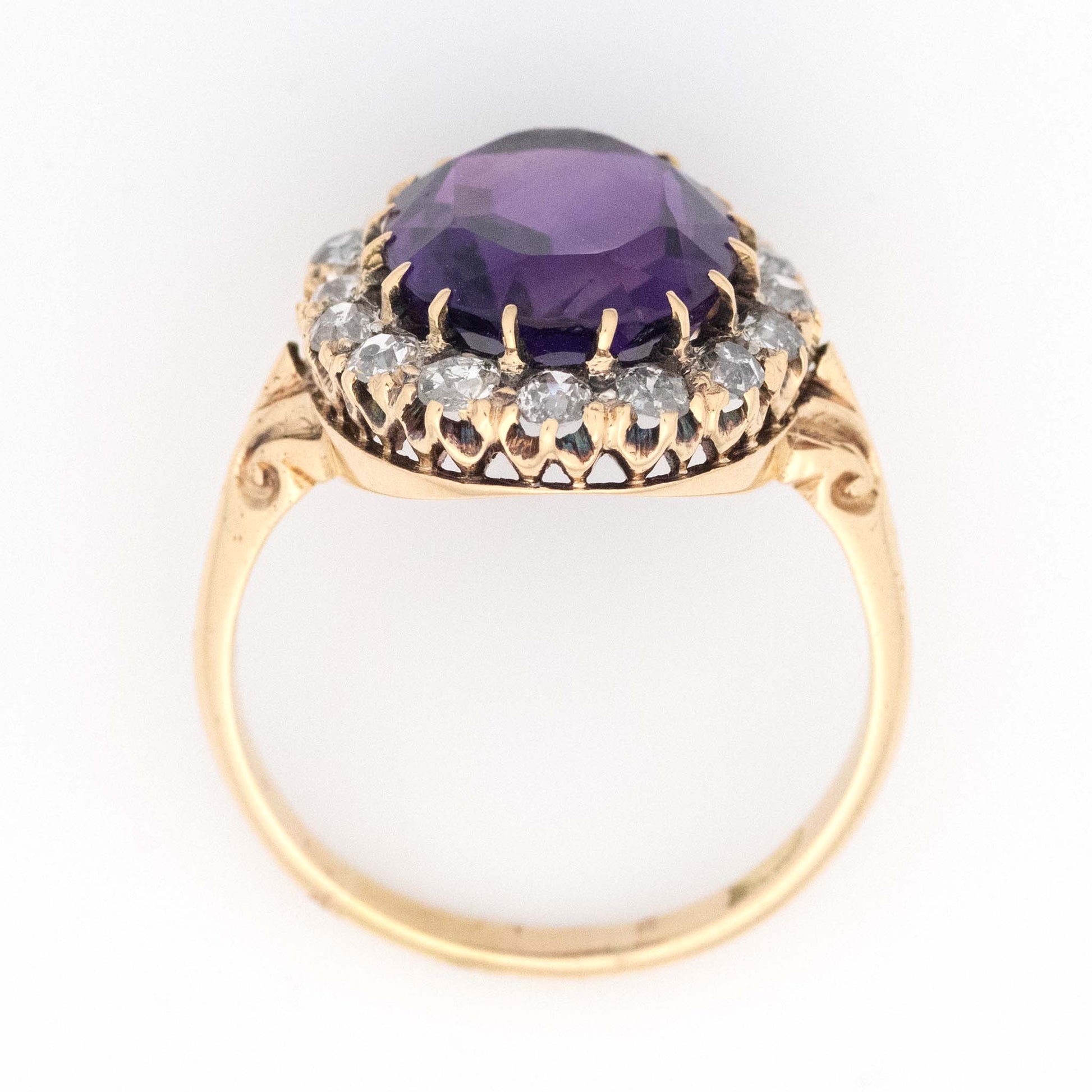 Vintage 18ct Yellow Gold 7 Carat Amethyst and Diamond Ring - Friar House