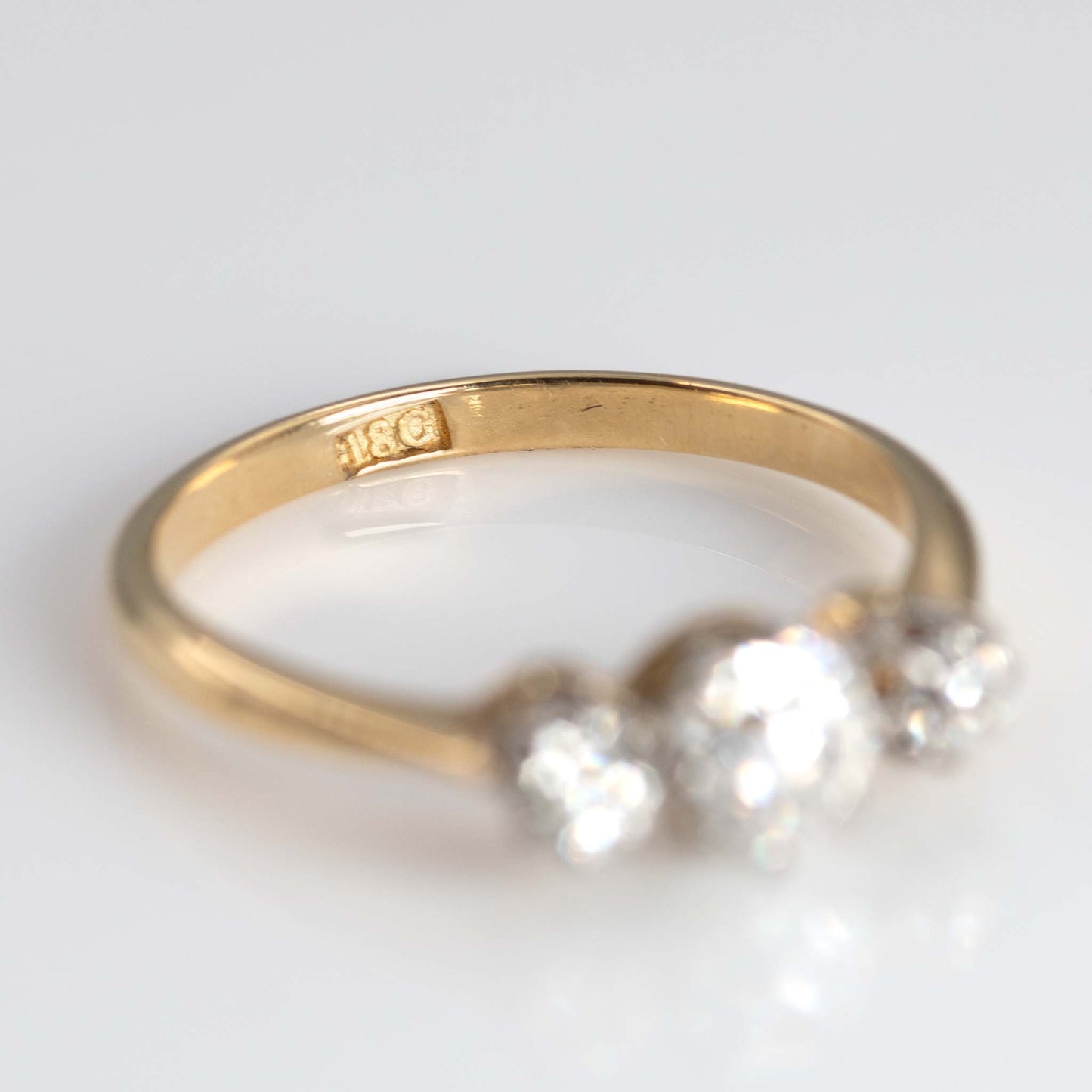 Vintage 18ct Yellow Gold Diamond Three Stone Ring - Friar House