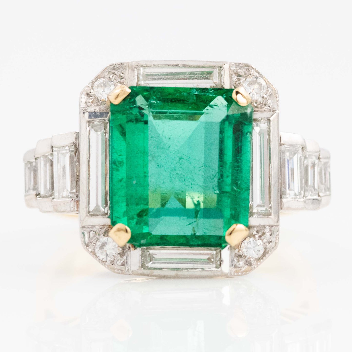 Vintage 18ct Yellow Gold Emerald Cluster Ring - Friar House