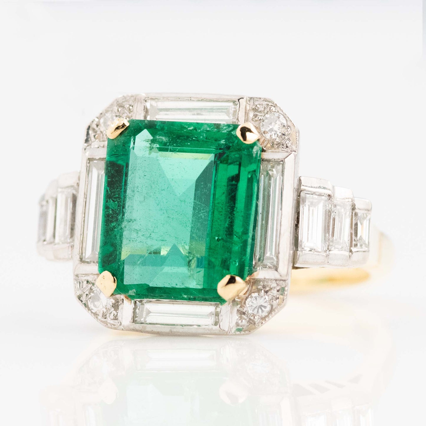 Vintage 18ct Yellow Gold Emerald Cluster Ring - Friar House
