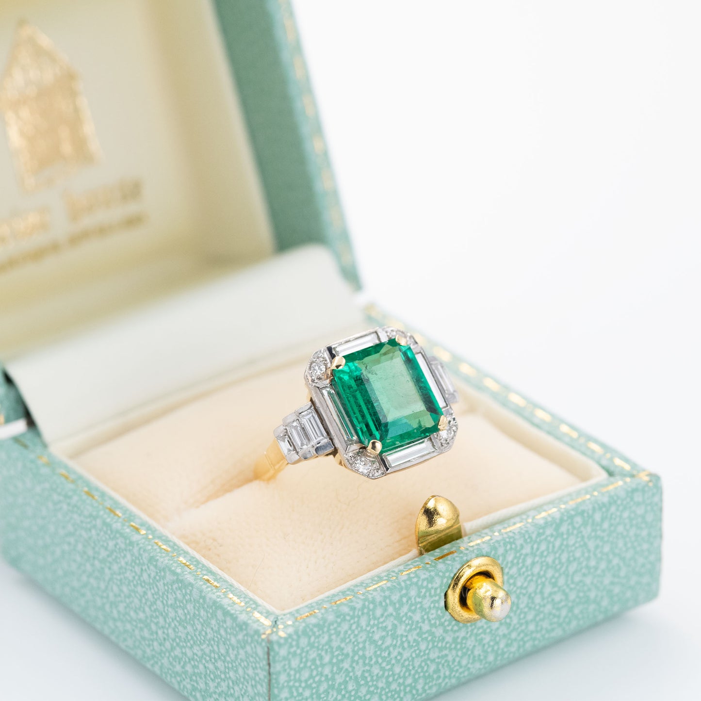 Vintage 18ct Yellow Gold Emerald Cluster Ring - Friar House
