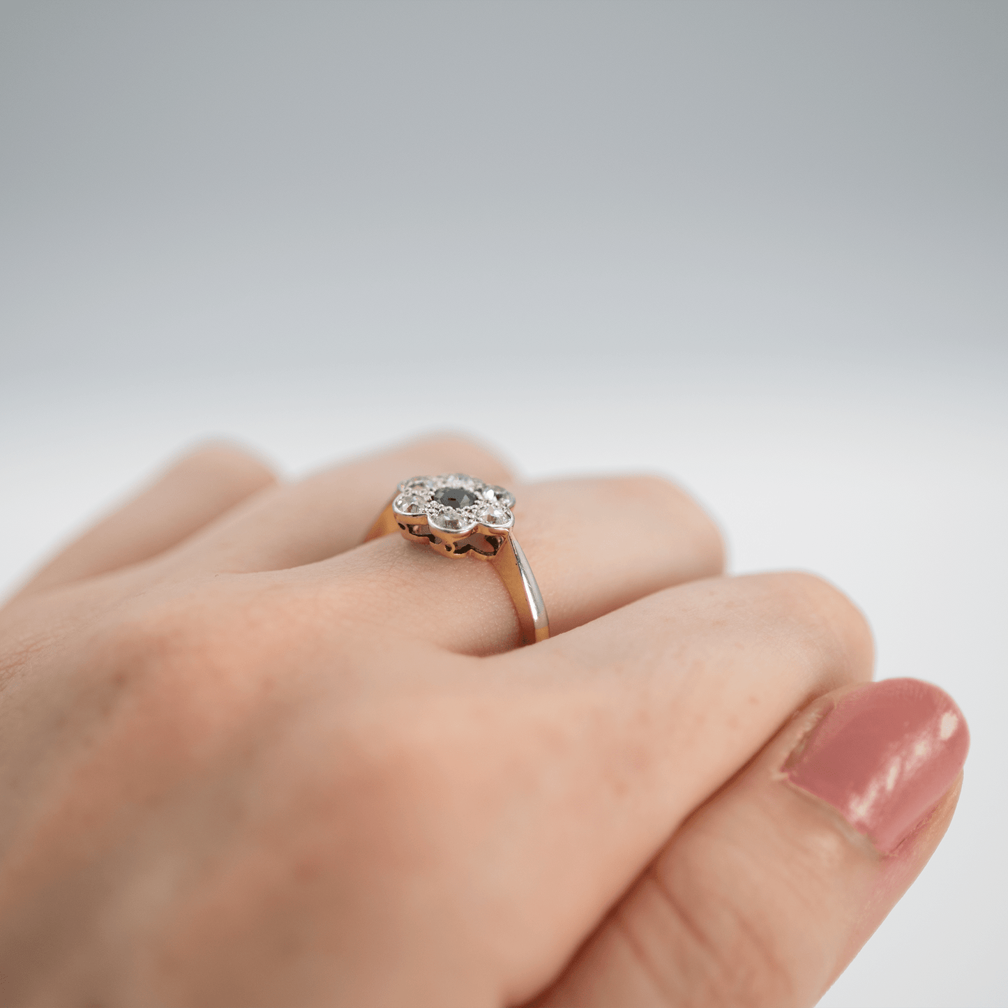 A Very Pretty 1930's Diamond and Sapphire Daisy Cluster Ring - Friar House