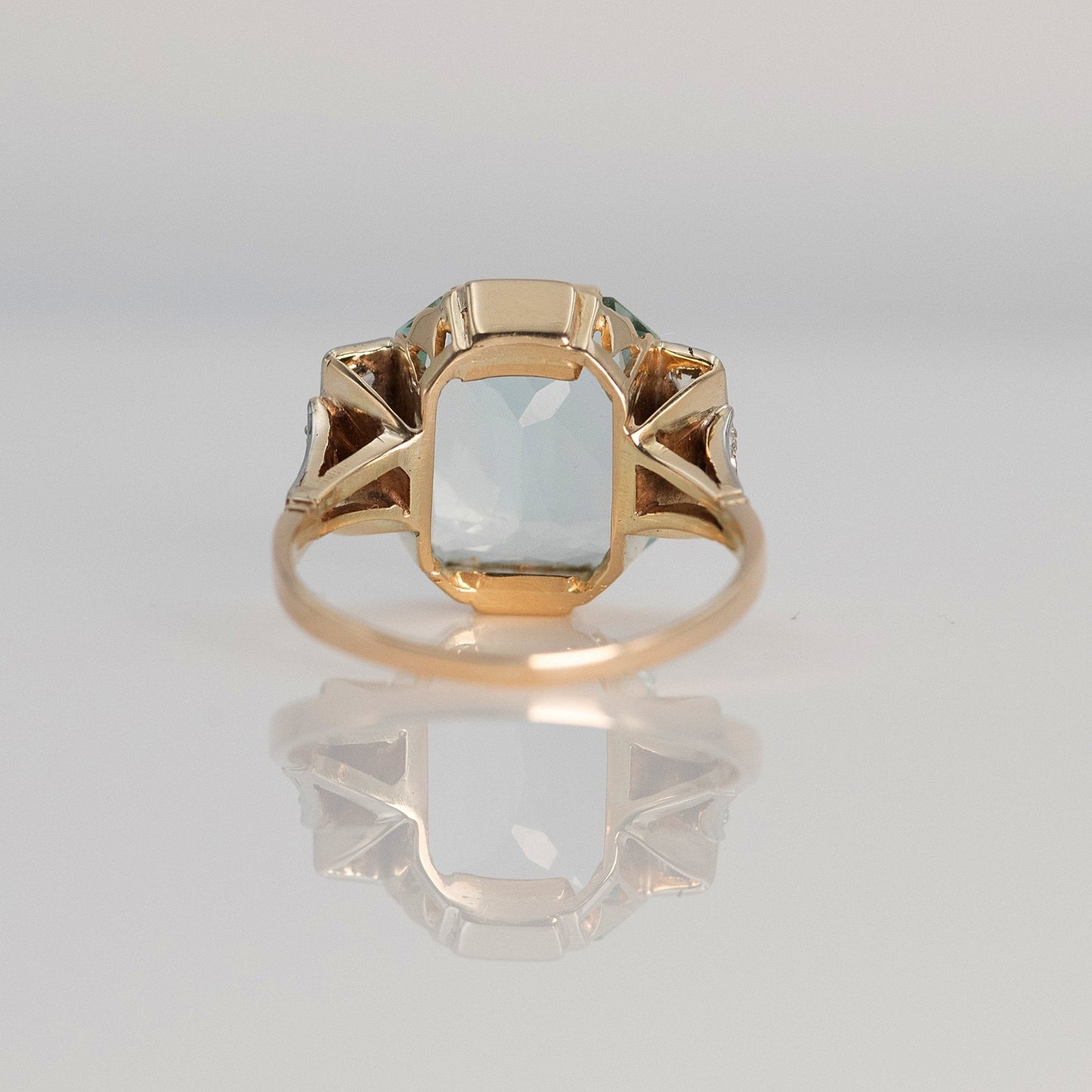 Art Deco 14ct Yellow Gold 6 carat Aquamarine and Diamond Ring - Friar House