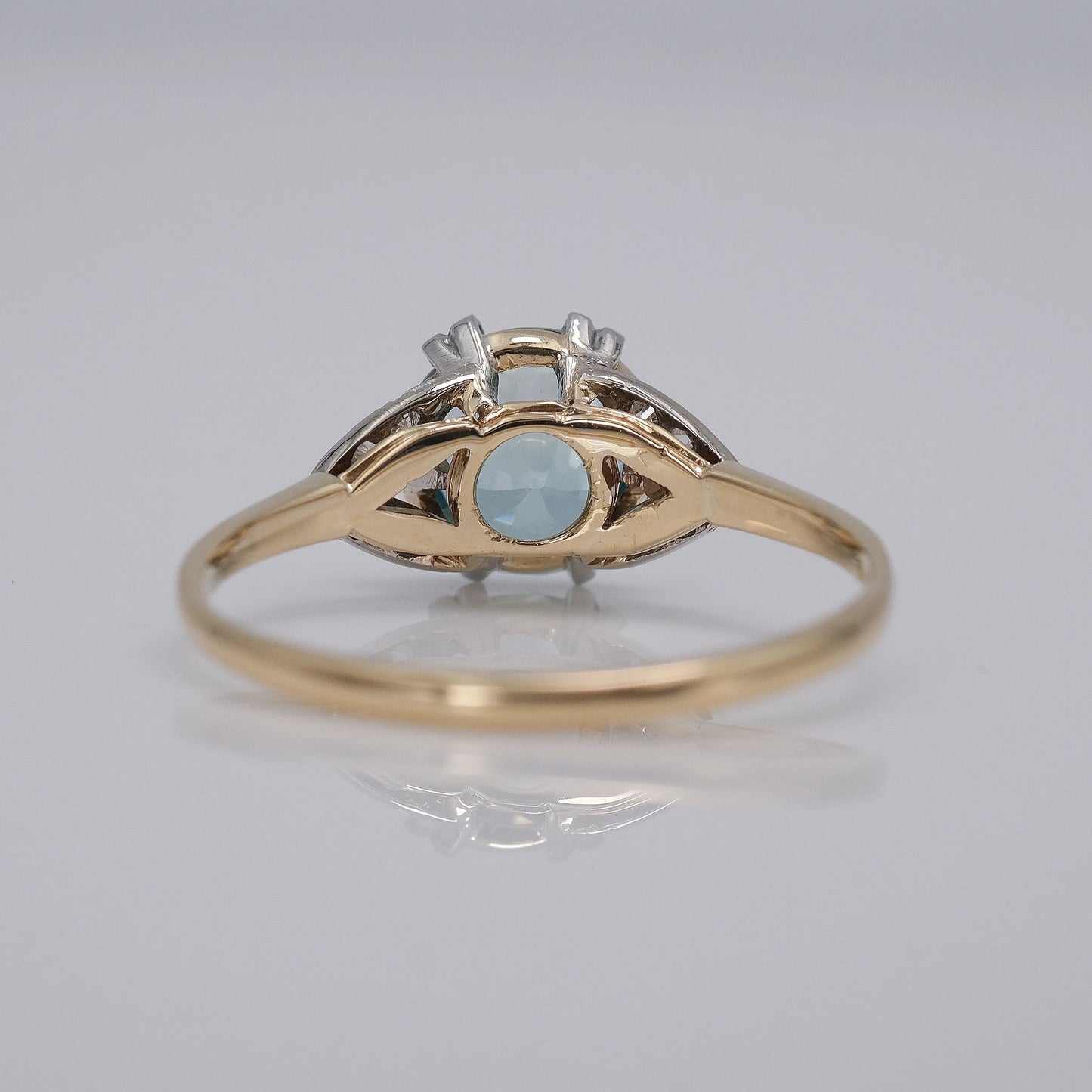 Art Deco 18ct Yellow Gold 1.75 Carat Blue Zircon Ring - Friar House