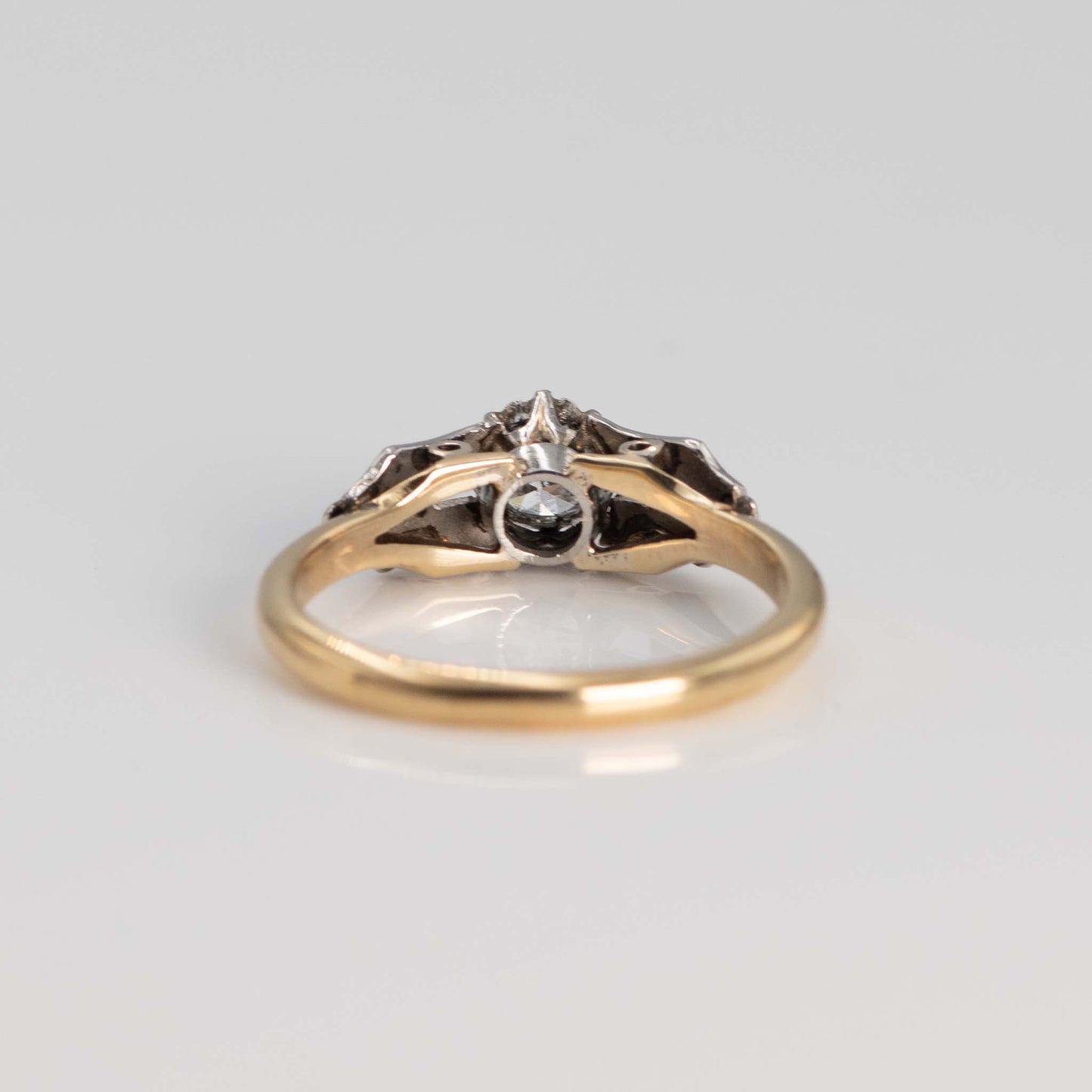 Art Deco 18ct Yellow Gold and Platinum Diamond Solitaire Ring - Friar House