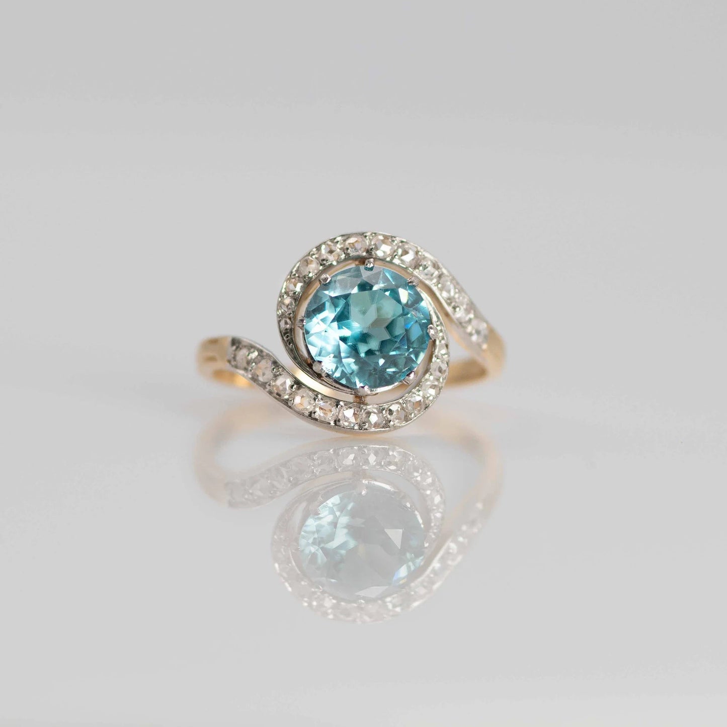 Art Deco 18ct Yellow Gold Blue Zircon and Diamond Cluster Ring - Friar House