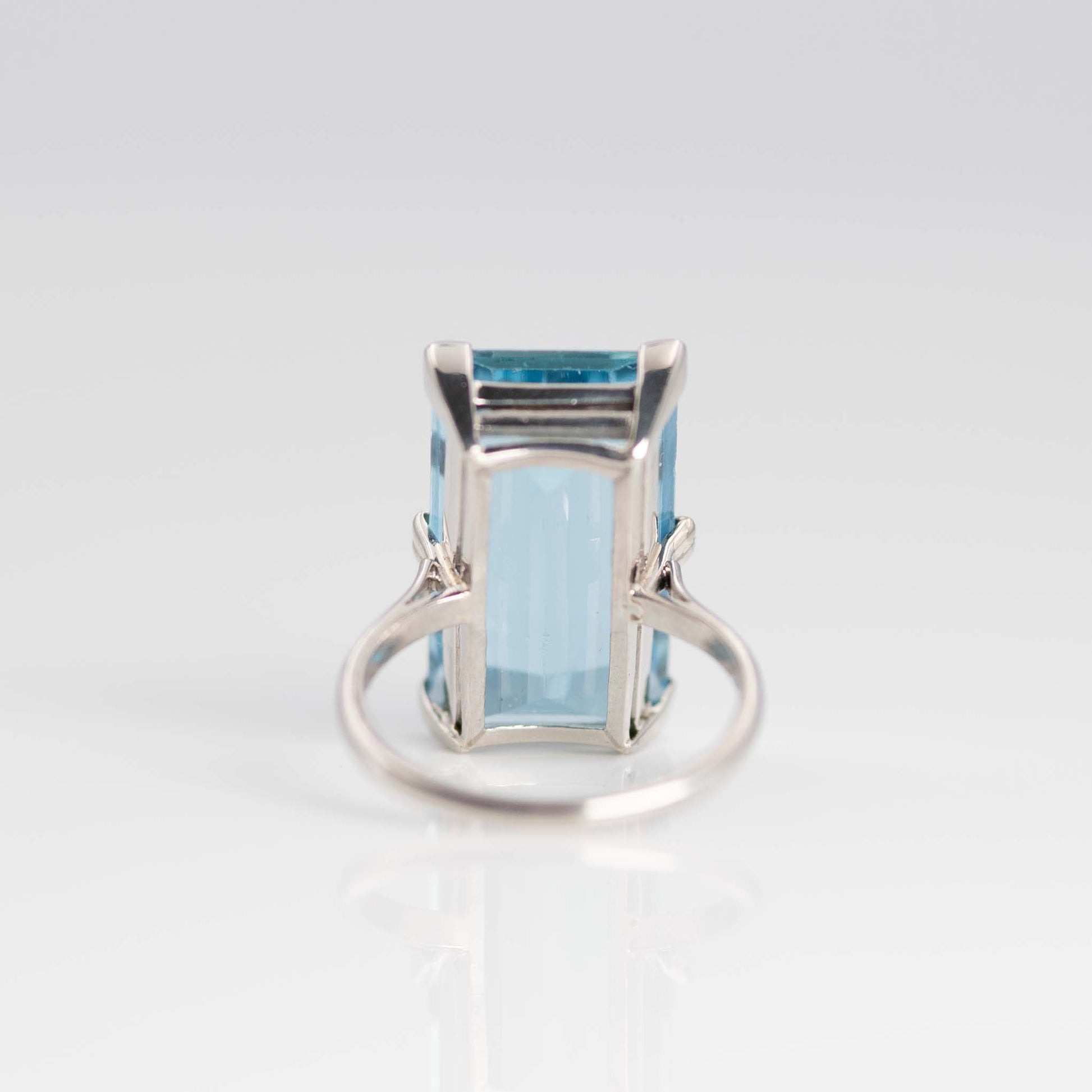 Art Deco 1930's Platinum 12 Carat Aquamarine Ring - Friar House