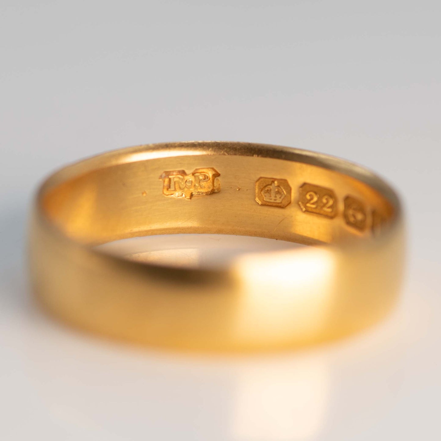 Art Deco 22ct Yellow Gold Wedding Band Hallmarked Birmingham 1916 - Friar House