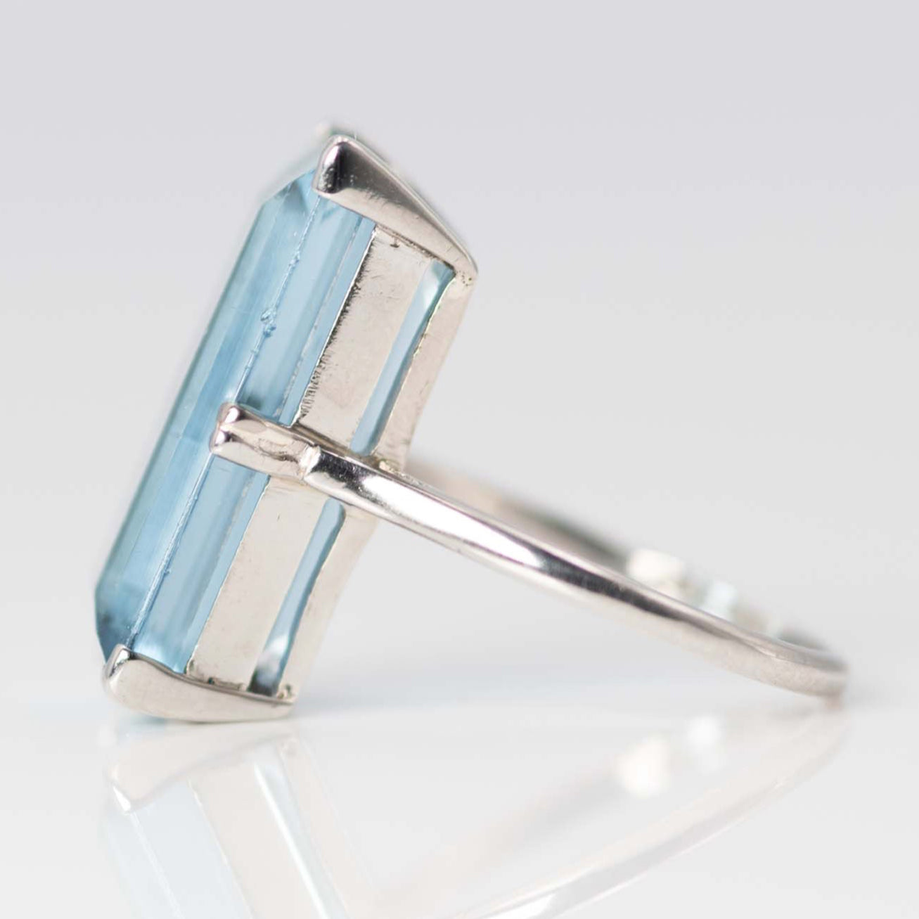 Art Deco Platinum 12 Carat Aquamarine Ring - Friar House