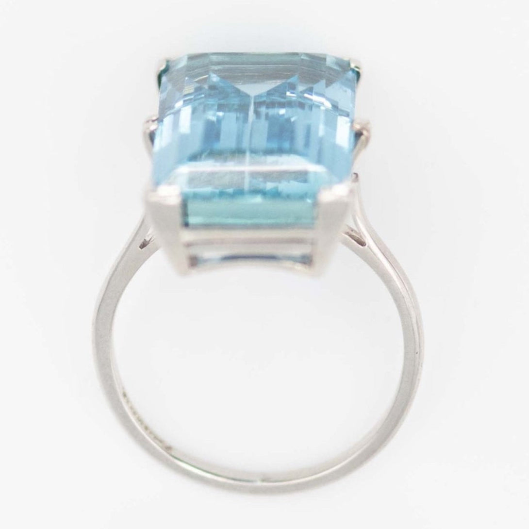 Art Deco Platinum 12 Carat Aquamarine Ring - Friar House