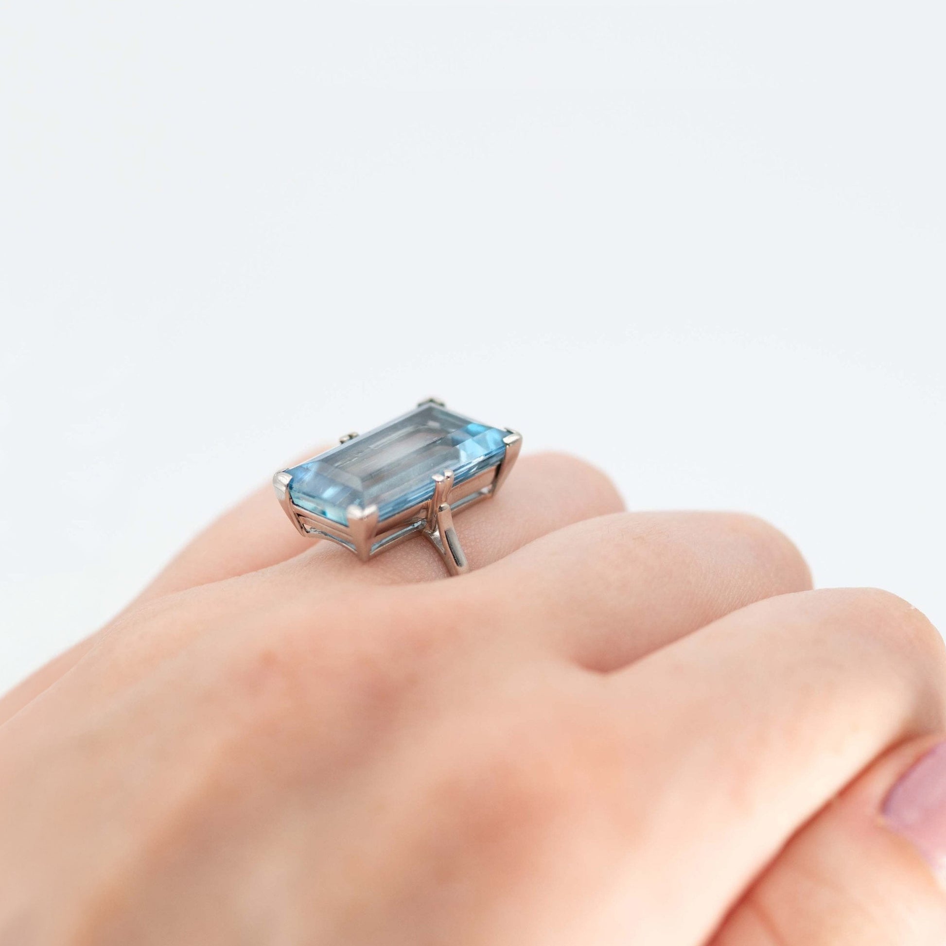 Art Deco Platinum 12 Carat Aquamarine Ring - Friar House
