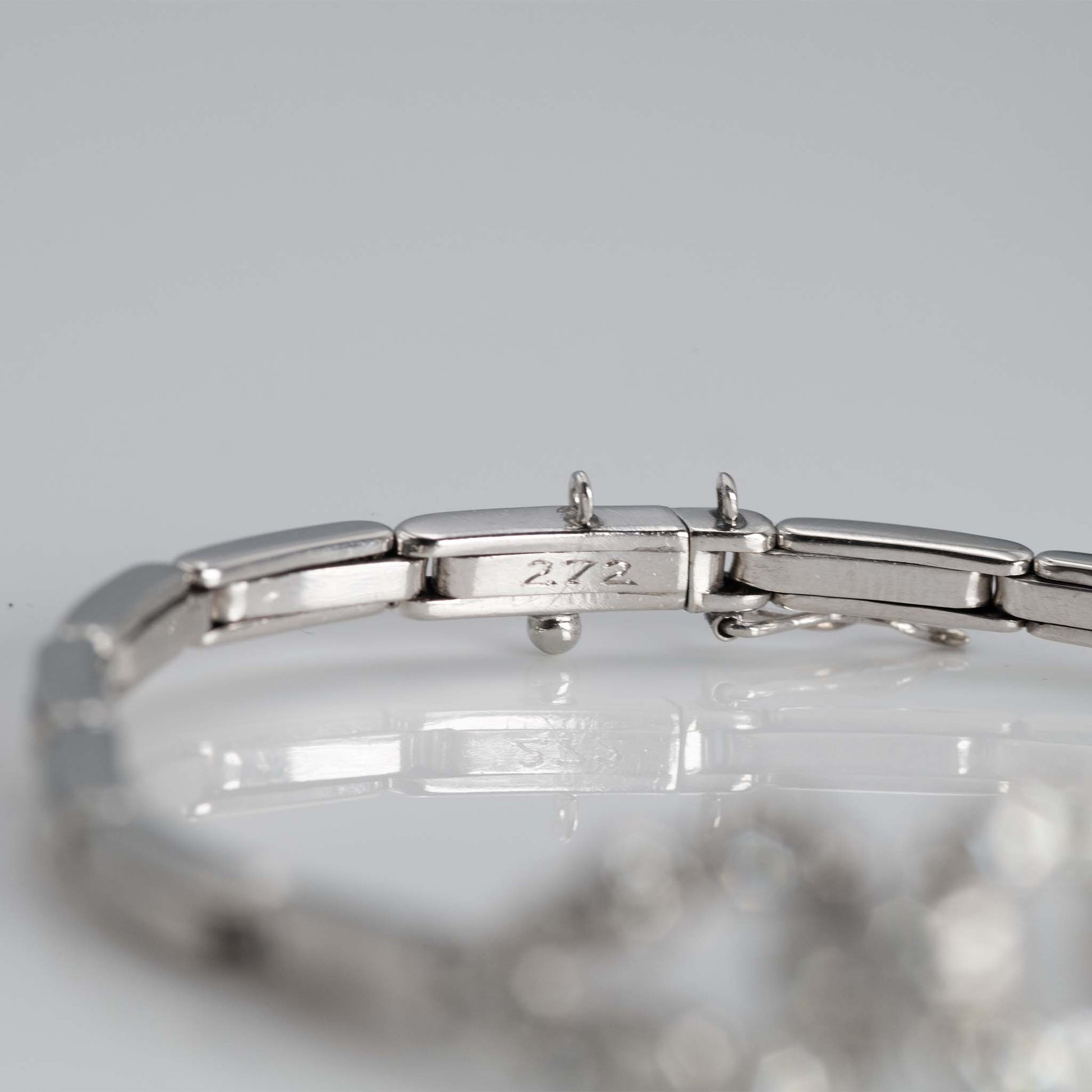 Art Deco Platinum 1.40 carat Diamond Bracelet - Friar House