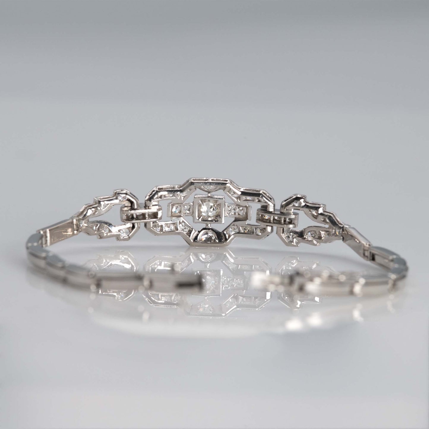 Art Deco Platinum 1.40 carat Diamond Bracelet - Friar House