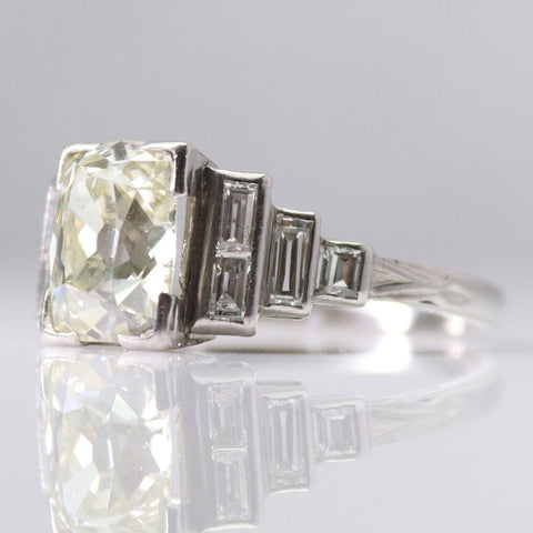 Art Deco Platinum 1.75 Carat Diamond Solitaire Ring