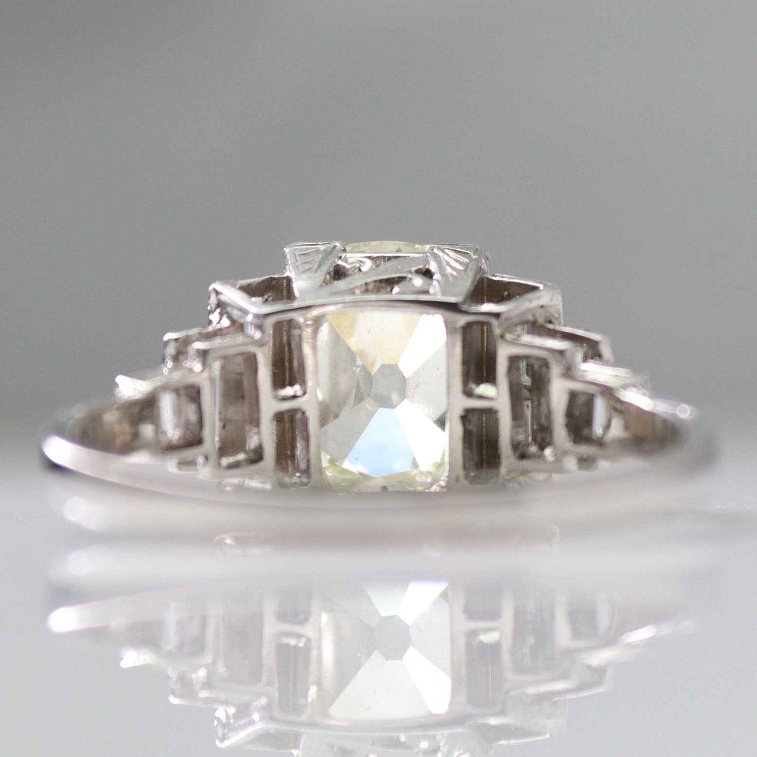 Art Deco Platinum 1.75 Carat Diamond Solitaire Ring - Friar House