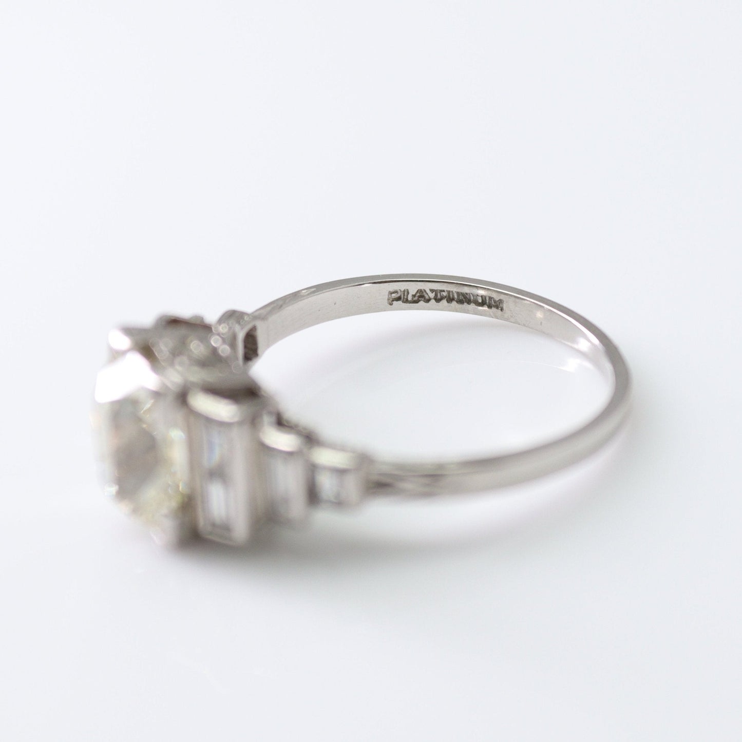 Art Deco Platinum 1.75 Carat Diamond Solitaire Ring - Friar House