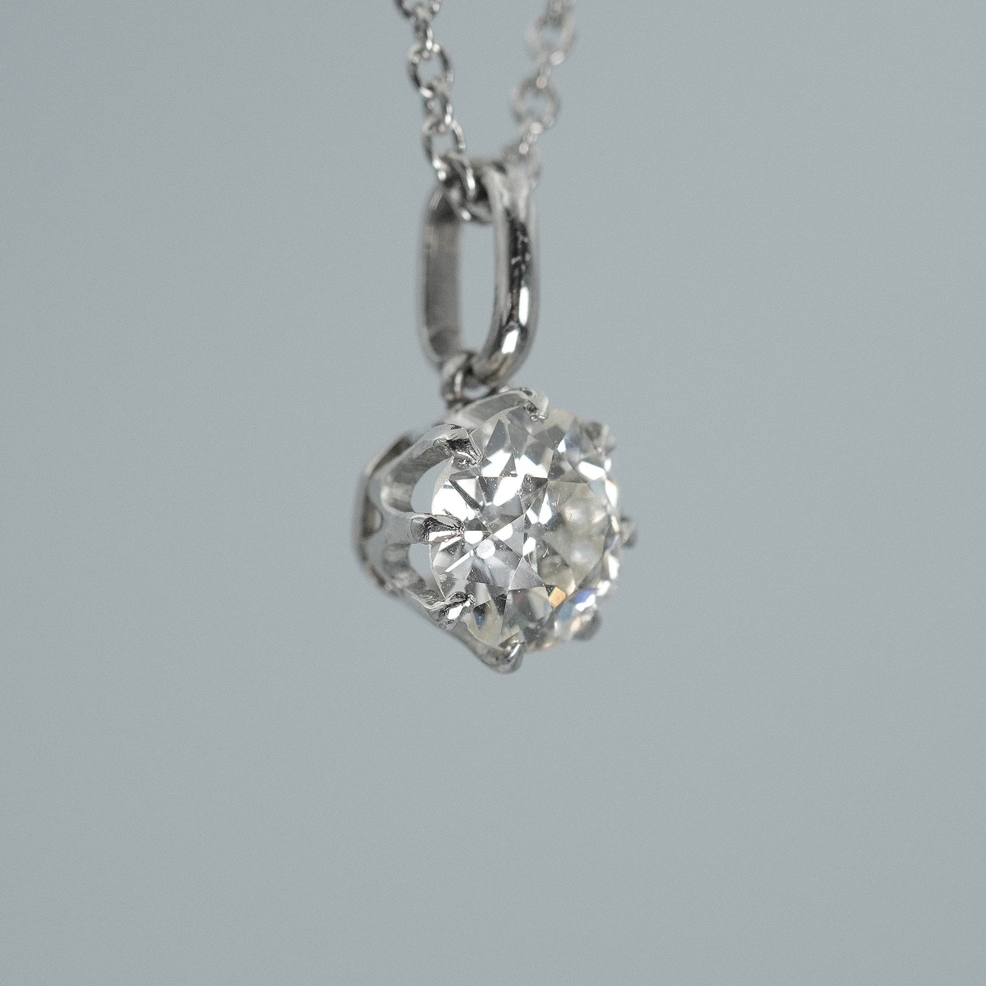 Contemporary 18ct White Gold Diamond Pendant - Friar House