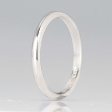 Contemporary 18ct White Gold Wedding Band Hallmarked London 1978 - Friar House