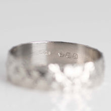 Contemporary Platinum Wedding Band Hallmarked London 1976 - Friar House