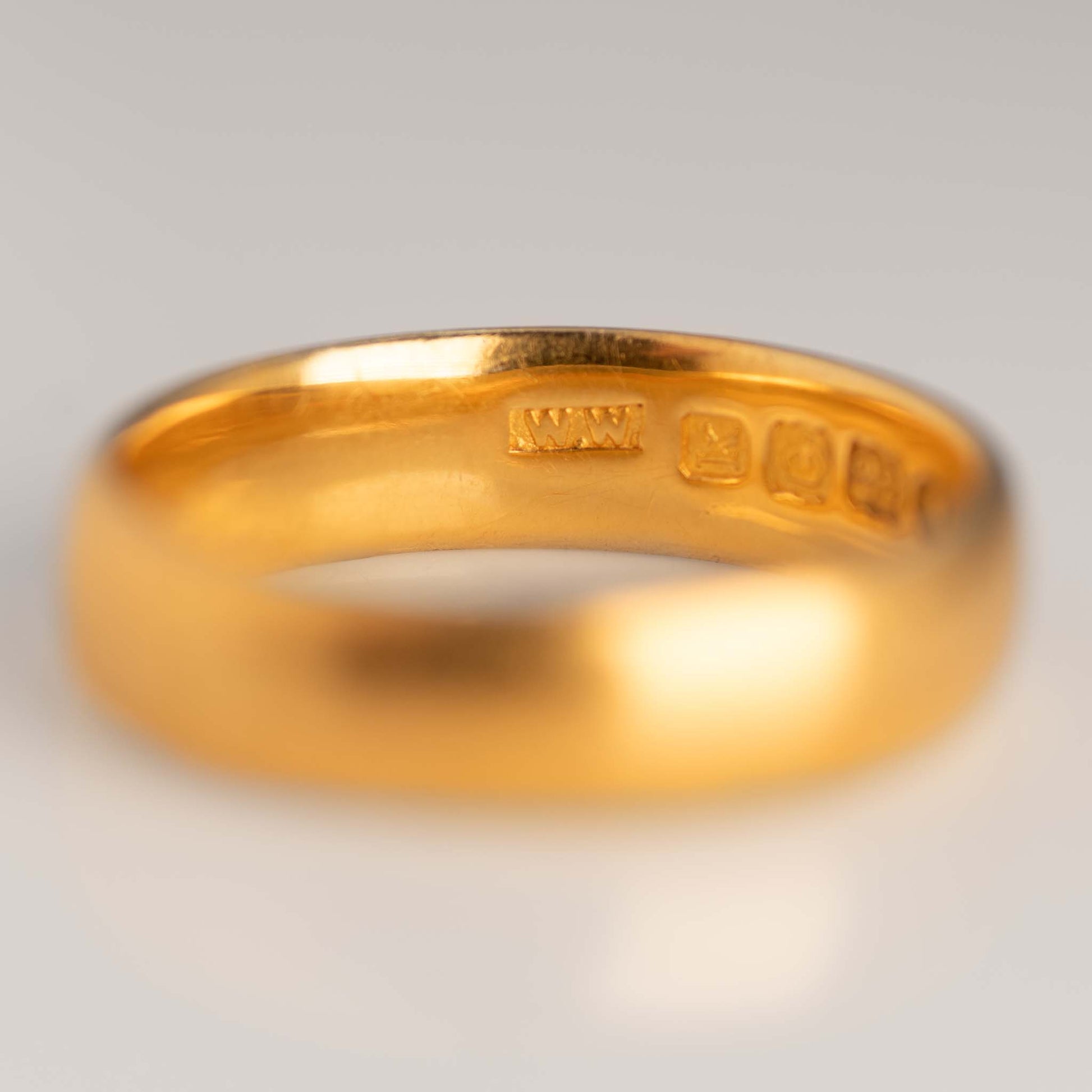 Edwardian 22ct Yellow Gold Wedding Band Hallmarked London 1905 - Friar House