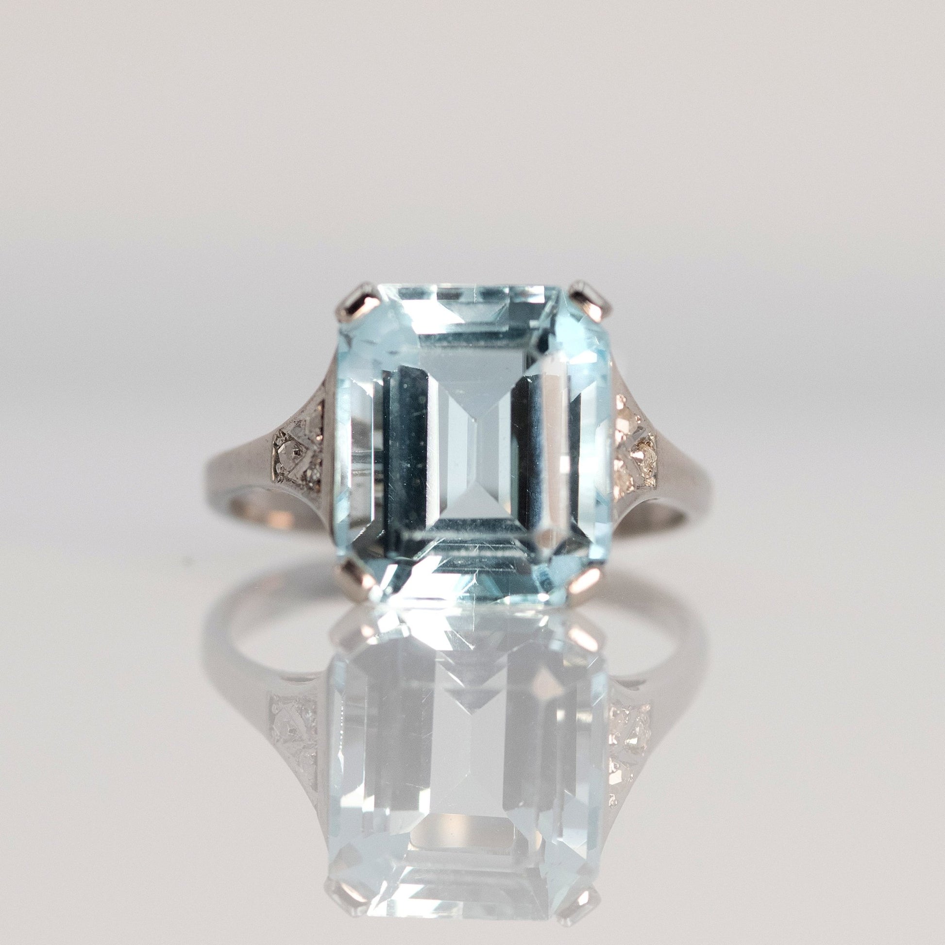 Gorgeous Art Deco Aquamarine and Diamond Ring - Friar House