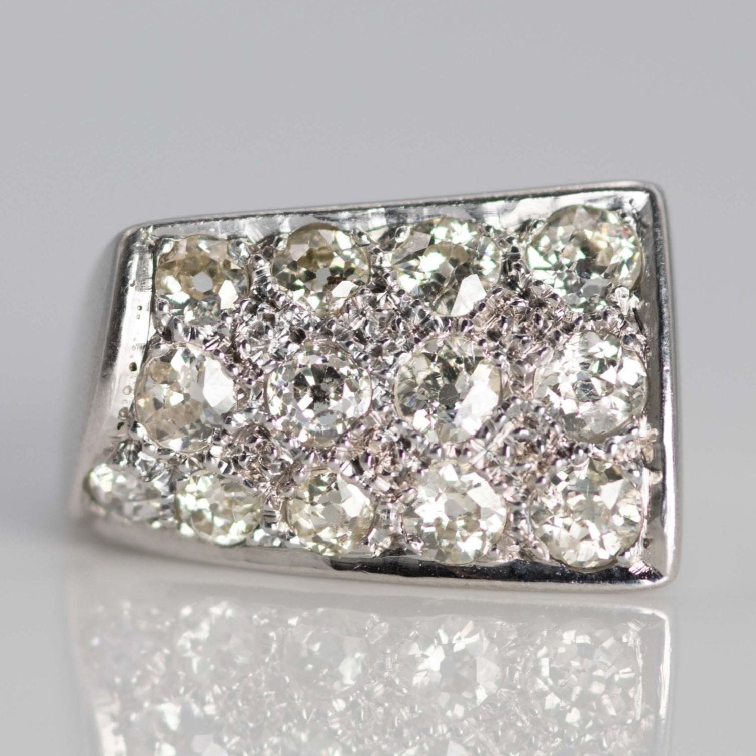 Vintage 18ct White Gold 1.50 Carat Diamond Panel Ring - Friar House