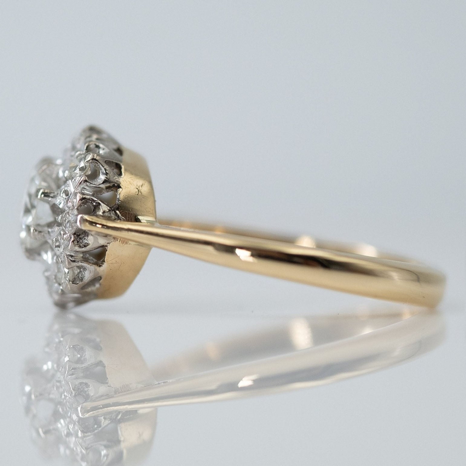 Vintage 18ct Yellow Gold Diamond Cluster Ring - Friar House