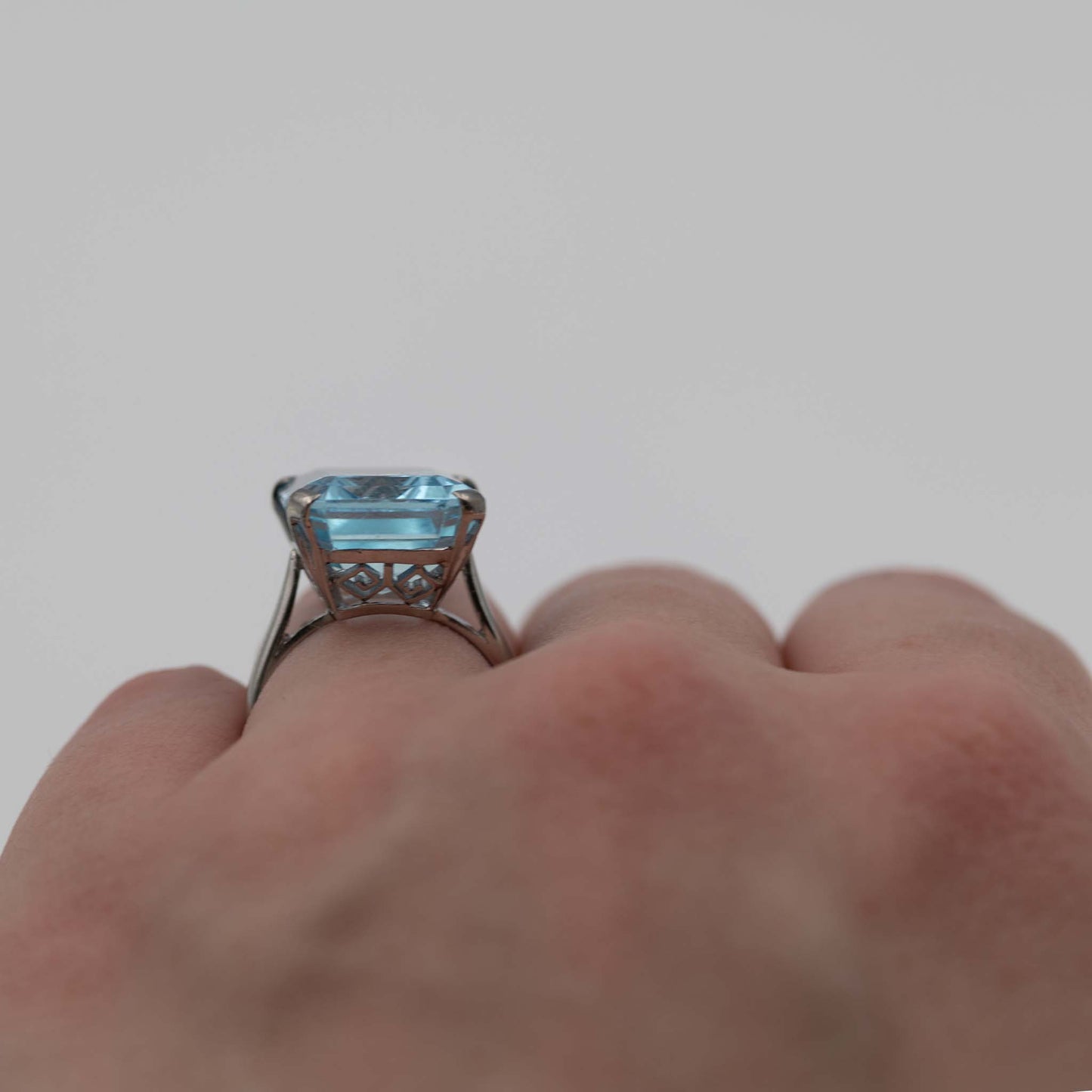 Vintage Platinum 13 Carat Aquamarine Ring - Friar House