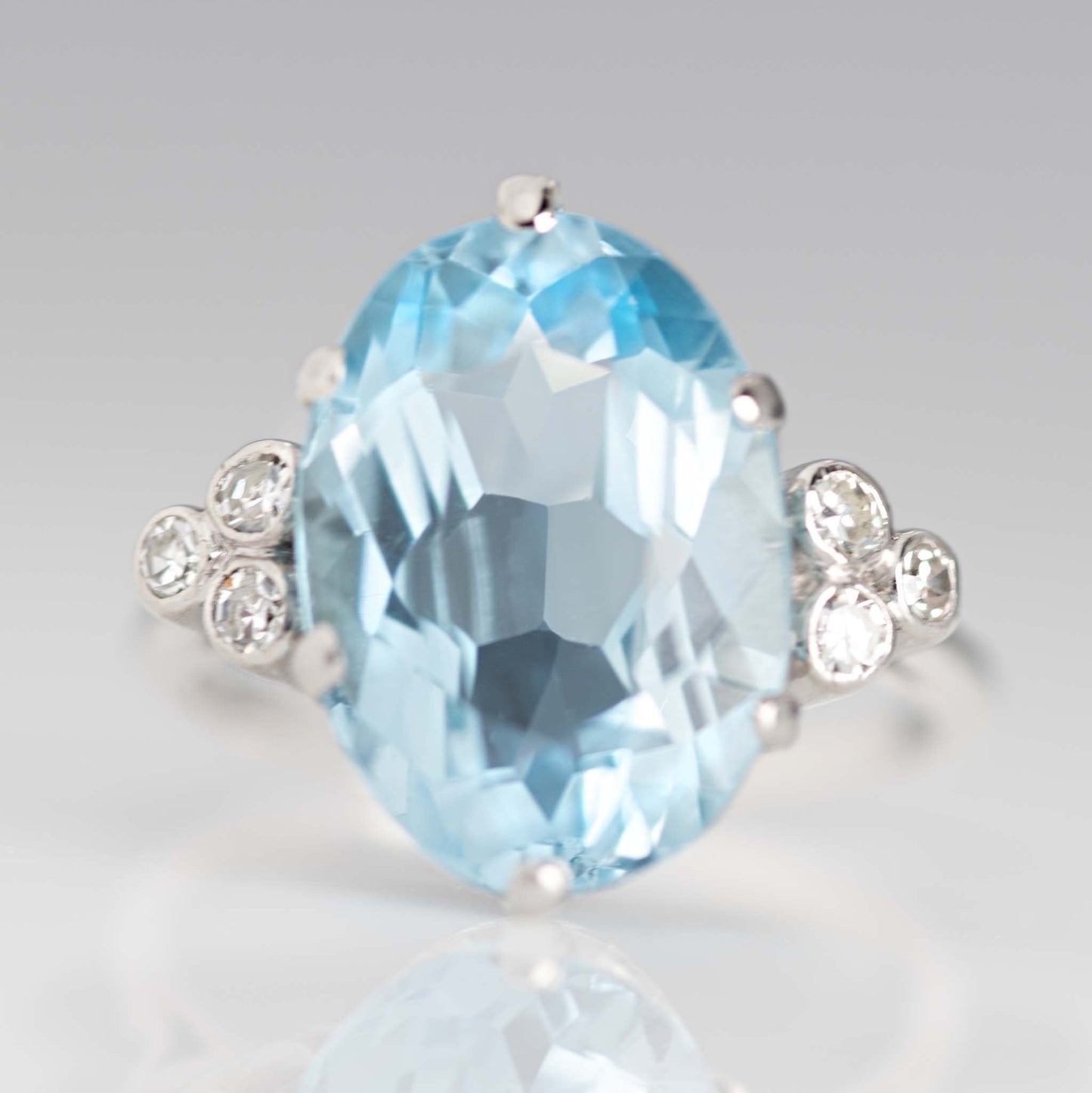 Vintage Platinum 6 Carat Aquamarine Ring - Friar House