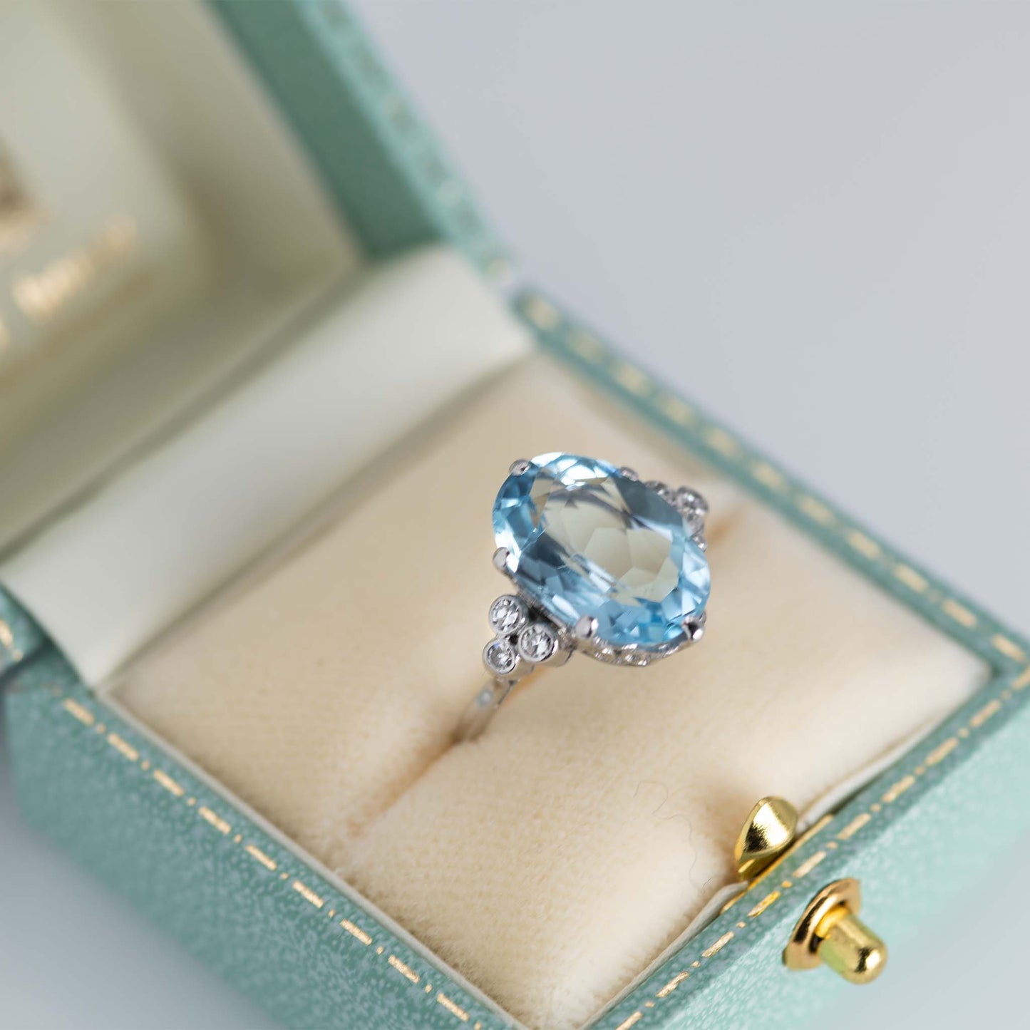 Vintage Platinum 6 Carat Aquamarine Ring - Friar House