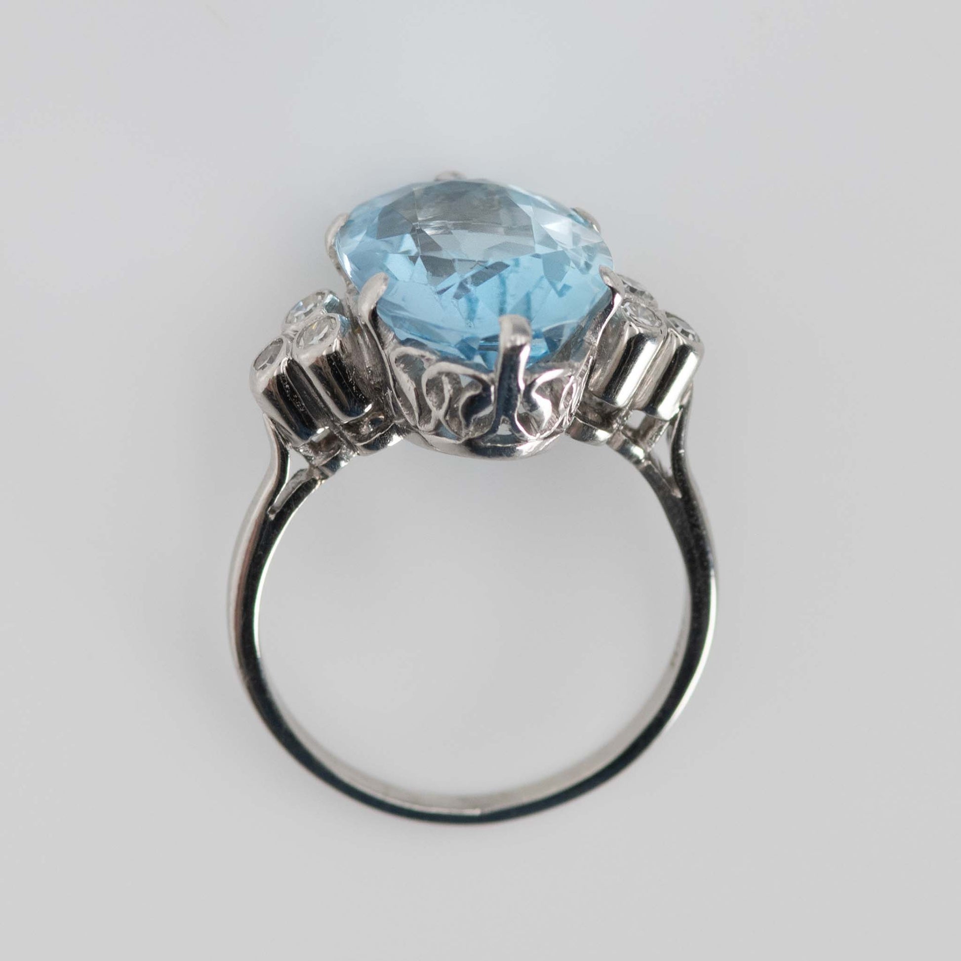 Vintage Platinum 6 Carat Aquamarine Ring - Friar House