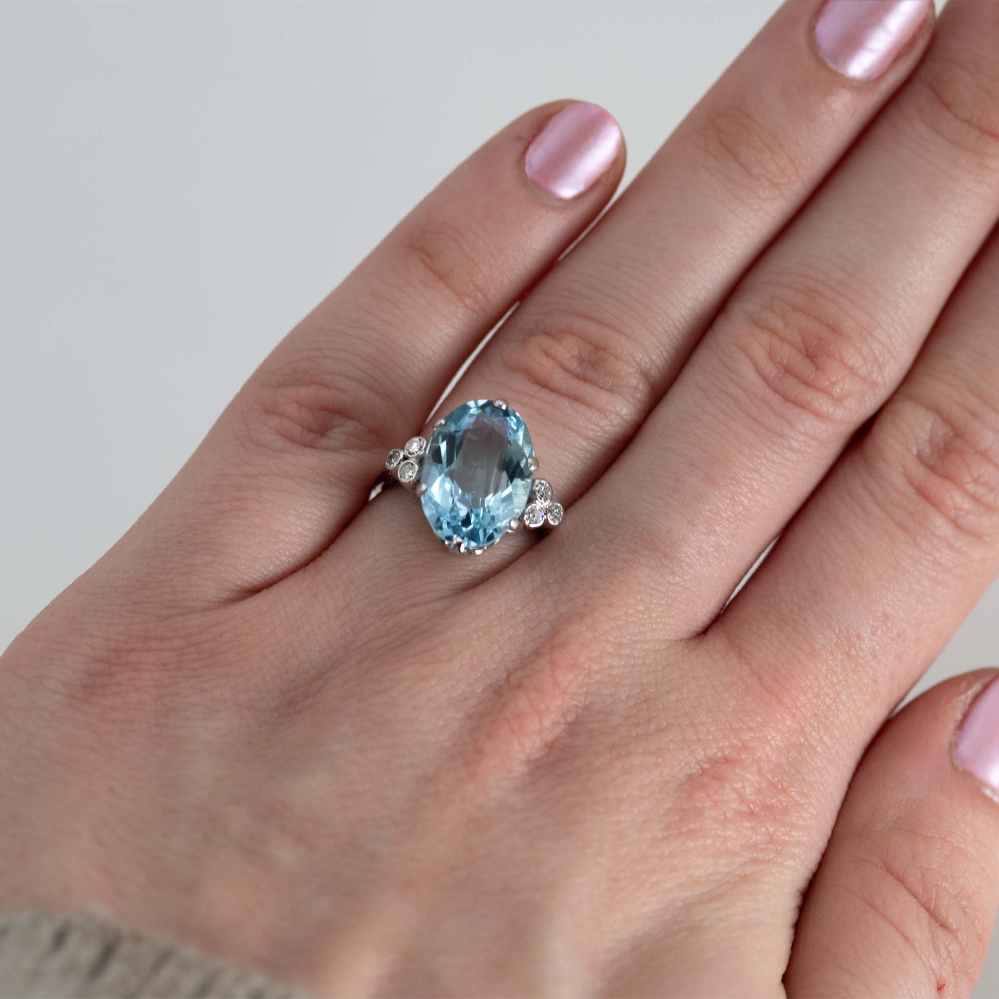 Vintage Platinum 6 Carat Aquamarine Ring - Friar House