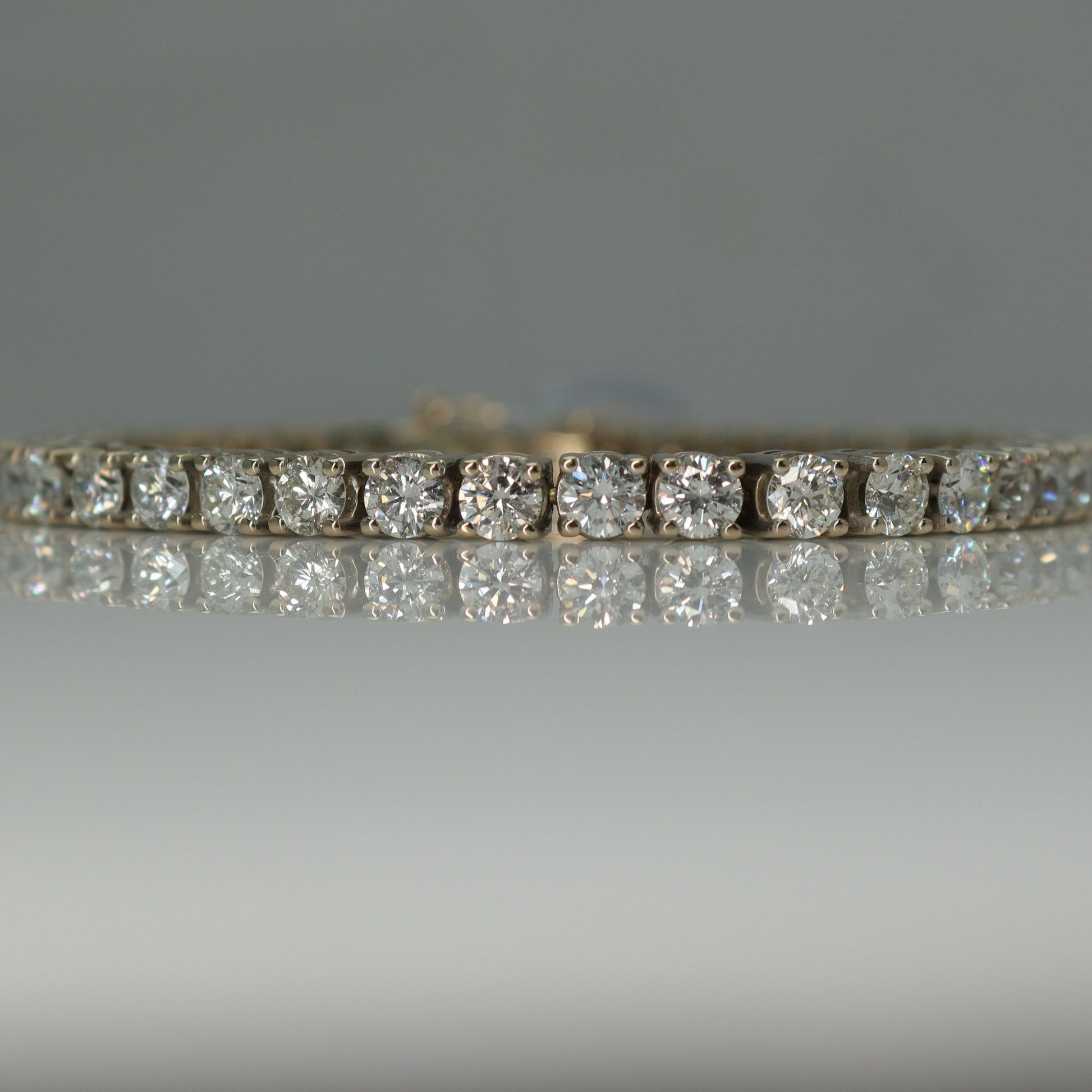 Contemporary 18 Carat White Gold Diamond Line Bracelet - Friar House