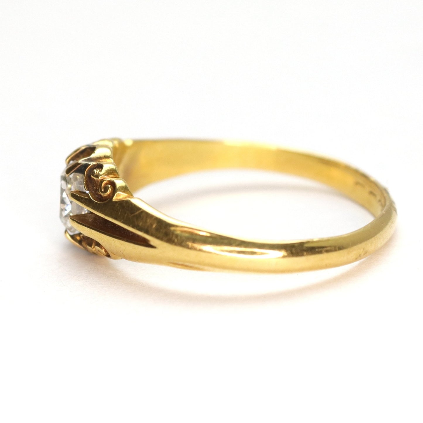 Vintage 18ct yellow Gold .50 Carat Old Mine Cut Diamond Ring - Friar House