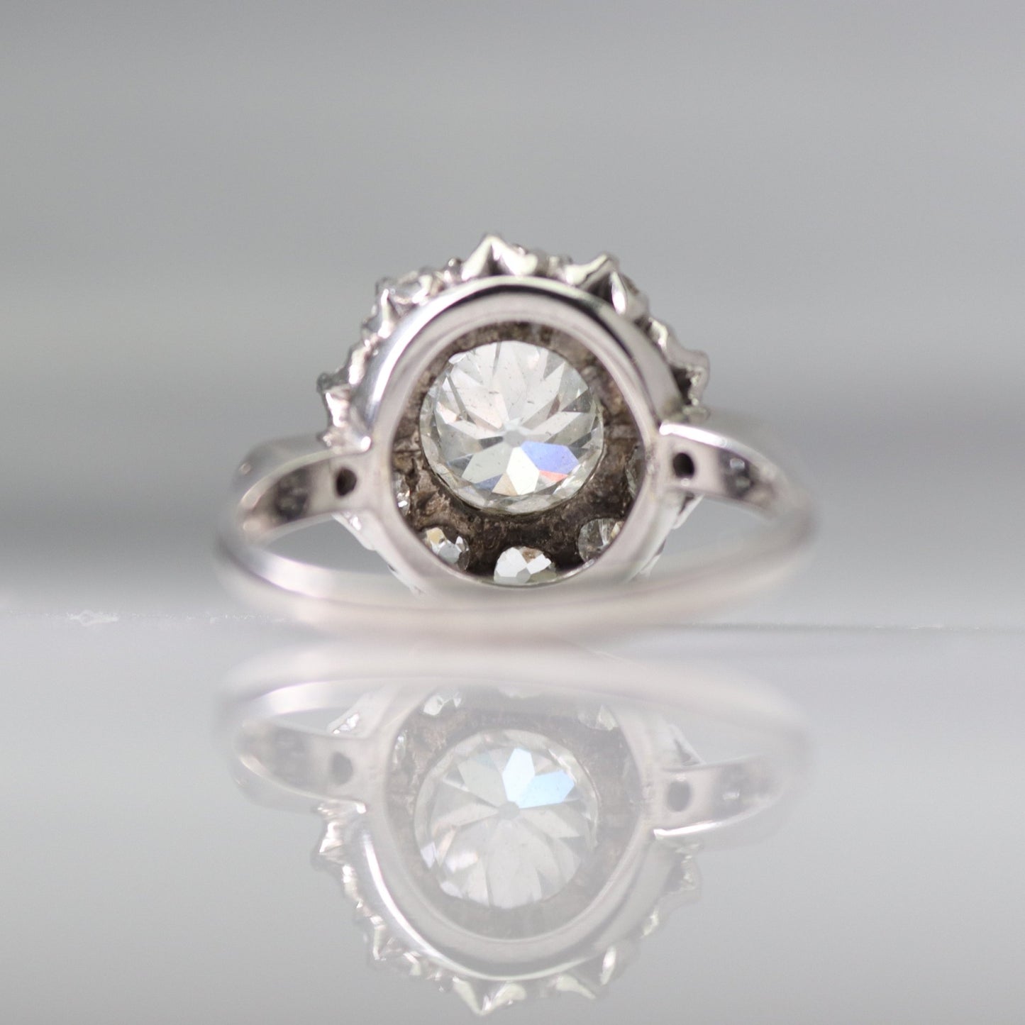 Vintage Diamond Cluster Ring - 2.20 Carats - Friar House